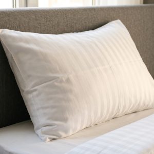 Otel Yastik Kilifi 50x70 cm 83 Tel Çizgili Pamuk-Polyester